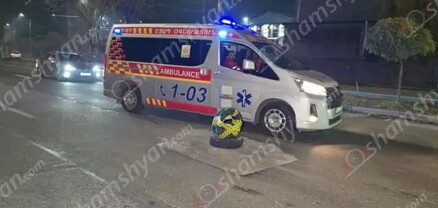 Երևանի Թևոսյան փողոցում ասֆալտը քերել ու մոռացել են փոսը լցնել, ինչը դարձել է 15 ավտոմեքենայի վթարի պատճառ