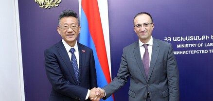 Արսեն Թորոսյանն ընդունել է ՀՀ-ում Չինաստանի դեսպան Լի Սինվեյին