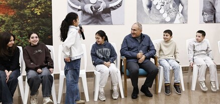 Փաշինյանը լողի մրցաշարի մասնակիցների հետ քննարկել է առողջ ապրելակերպի խթանմանն ուղղված ծրագրերը