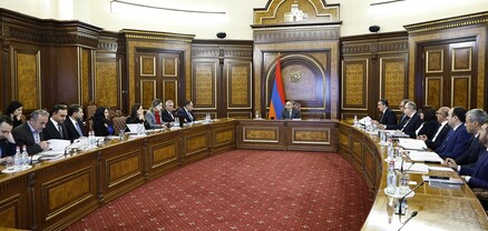 Փաշինյանի գլխավորությամբ տեղի է ունեցել Սահմանադրական բարեփոխումների խորհրդի նիստը