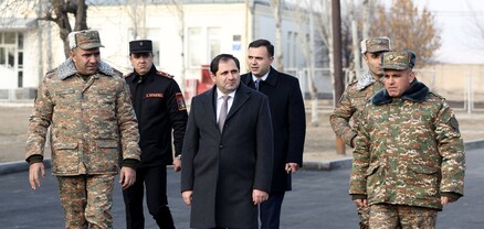 Պապիկյանն այցելել է ՊՆ N զորամաս, ծանոթացել զինծառայողների կենցաղ-կացարանային պայմաններին