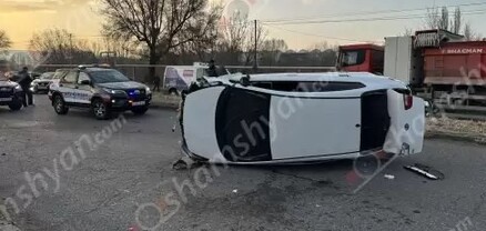 Ավտովթար Կոտայքի մարզում․ «Kia»-ն «կանանց գաղութի» մոտ կողաշրջվել է