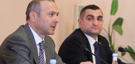 Արմեն Գրիգորյանը հանդիպում է ունեցել ԵՊՀ ուսանողների հետ