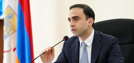 Ապամոնտաժվեց Երևանի վերջին նատրիումային լուսատուն և փոխարինվեց լեդ լուսատուով․ Տիգրան Ավինյան