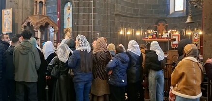 Ծաղրածուներով եկան, գնացին. գյումրեցիները` Փաշինյանի մասնակցությամբ «պատարագի» մասին