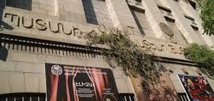 Թատրոնին ոչ թե ռեժիսորի հաստիքը պետք չէր, այլ՝ Դավիթ Հարությունյանը