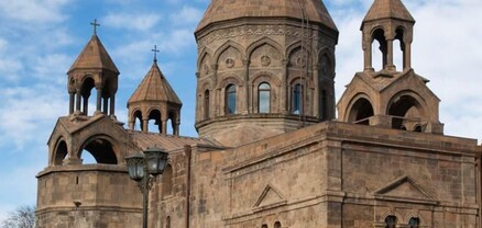 Մեր անվերապահ հավատարմությունն ենք հայտնում Գարեգին Բ-ին․ արքեպիսկոպոսների և եպիսկոպոսների հայտարարությունը