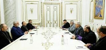 Որոշ հոգևորականներ պատանդ են Նիկոլ Փաշինյանի ձեռքում. Հրապարակ