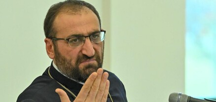 Արշակ Սրբազանը կալանավորվեց 2 ամսով