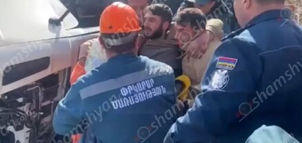 Վայոց ձորի մարզում բեռնատարը կողաշրջվել է. վիրավոր վարորդին փրկարարները դուրս են բերել՝ օգտագործելով հատուկ տեխնիկա