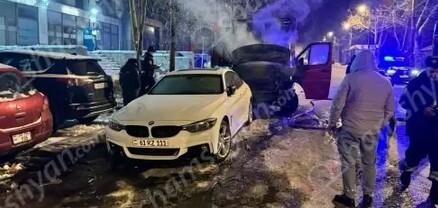 Երևանում հրդեհ է բռնկվել բեռնատար «Mercedes»-ում․ այրվել է նաև հարևանությամբ կայանված «BMW»-ն