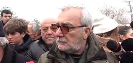 Այսօր և՛ բանակի, և՛ խոնարհումի օր էր, հիմա բաժանվեց, և պետք է խոնարհումն իր տեղը հարթի. Անդրանիկ Քոչարյան
