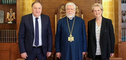 Արամ Ա-ն քննարկել է Կիպրոսում հայ համայնքի շուրջ ստեղծված իրավիճակը
