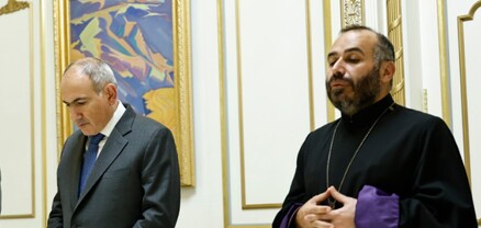 Սրբազաններին մեղադրում են, որ առաջարկել են կարգալույծ անել Արման Սարոյանին. պաշտպան