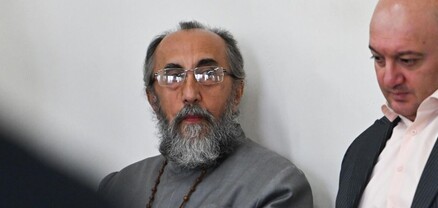 Միքայել Սրբազանին թույլ չեն տվել ստանալ Սուրբ Հաղորդություն