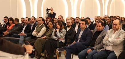 Փաշինյանը դուխ է տալիս թիմին․ Հրապարակ