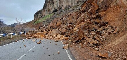 Քարաթափում՝ Հերհեր գյուղի խաչմերուկից Ջերմուկ հատվածում․ ճանապարհը դարձել է միակողմանի երթևեկելի