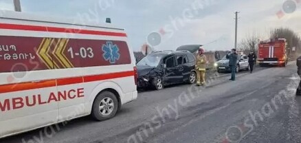 Արմավիրի մարզում բախվել են «Opel Zafira»-ն և «Mercedes»-ը․ բժիշկները պայքարում են 3 վիրավորներից 1-ի կյանքի համար