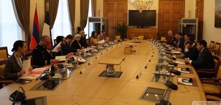 Պապիկյանը Ֆրանսիայում քննարկել է ՀՀ-ի հետ ռազմատեխնիկական համագործակցության ընթացքը
