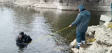 2 ժամ է՝ փրկարարներն ու Սևանի ջրասուզակը «Ծովինար» ջրամբարում փնտրում են կնոջ մարմին