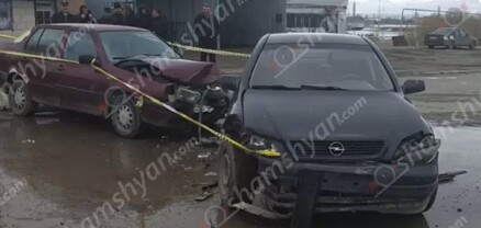 Մեծ Մասրիկում բախվել են Opel-ն ու Volkswagen-ը․ կա վիրավnր
