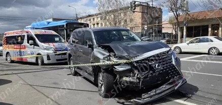 Ավտովթար-վրաերթ՝ Երևանում․ բախվել են Lexus-ը և Hongqi-ն․ կա 6 վիրավոր