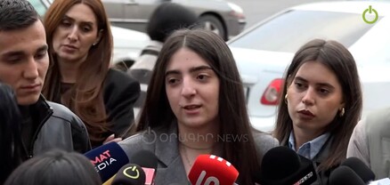 Մեր դասարանի կապող օղակն էին. երբեք որևէ միջադեպի մեջ չեն հայտնվել. դասընկերը՝ եղբայրների մասին