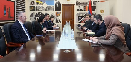 Նախարարն ու Իրանի դեսպանն անդրադարձել են ՀՀ դպրոցներում որպես օտար լեզու պարսկերենի ուսուցմանը