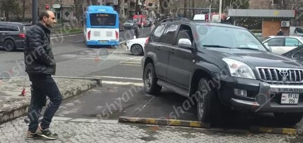 «Toyota Land Cruiser Prado»-ն անհարմարություն է ստեղծել հետիոտնի համար՝ այն կայանելով չթույլատրելի հատվածում