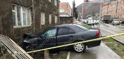 Կապանում բախվել են «Mercedes»-ն ու «Toyota»-ն. կա վիրավոր