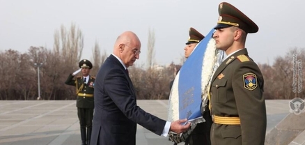 Բարեկամ հայ ժողովրդի հետ կիսում ենք հալածանքների և ողբերգությունների պատմական փորձը. Հունաստանի ՊՆ