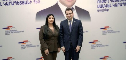 Արտաշատում խուզարկվել են «Ուժեղ Հայաստան»-ի բոլոր գրասենյակները. 11 անձի տարել են անհայտ ուղղությամբ
