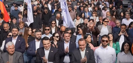 «Ուժեղ Հայաստան» կուսակցությունը գրասենյակ բացեց Կոտայքի մարզկենտրոն Հրազդանում