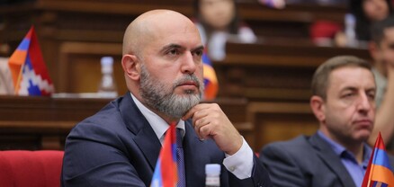 Եթե չեք կարող պաշտպանել 18-ամյա աշակերտին եկեղեցում, ապա ի՞նչ եք պաշտպանում․ Աշոտյանը՝ ԵՄ-ին