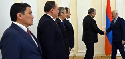 ՀՀ նախագահը և Ղազախստանի ԱԳ նախարարը քննարկել են ուղիղ ավիաչվերթների վերականգնման հեռանկարները