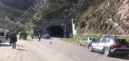 Շղթայական ավտովթար՝ թունելում. բախվել են 2 «Mercedes»-ները, «ՎԱԶ 2121»-ը և 2 «MAN» մակնիշի բեռնատարները