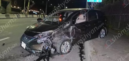 «Ջրաշխարհ»-ի դիմաց «Nissan»-ը հարվածել է «Porsche Cayenne»-ին և հայտնվել բետոնե եզրաքարի վրա