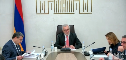 ԱՀԾ պետ Քրիստիննա Գրիգորյանն ԱԺ-ում է. ՈւՂԻՂ