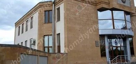 Պարզվել է երեկ Չարենցավանի դատարանում տեղի ունեցած ծեծկռտուքի մասնակիցների ինքնությունը