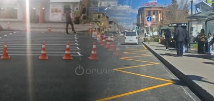 Ֆրանսիայի նախագահի այցին ընդառաջ կահավորվում են Գյումրիի կենտրոնական փողոցները