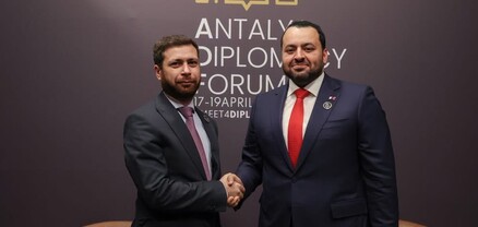 Վահան Կոստանյանը հանդիպել է Կատարի Պետության ԱԳ պետնախարարի հետ