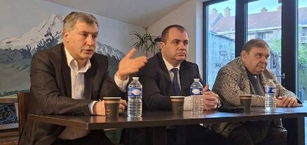 Հայ Տանը քննարկվել են արցախցիների խնդիրները, ազգային մշակույթի և ինքնության պահպանման հարցը