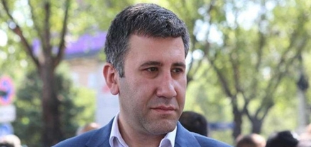 Գերագույն դավաճանը, հետևելով թուրքական քարոզչությանը, ըստ էության մե՛զ է մեղավոր կարգում Ցեղասպանության համար. Ռուբեն Մելիքյան