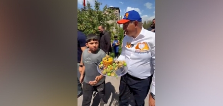 Դուք ամեն ինչը խաբում եք, Ձեր ոչ մի ասածը ճիշտ չի եղել. փոքրիկ տղան՝ Փաշինյանին
