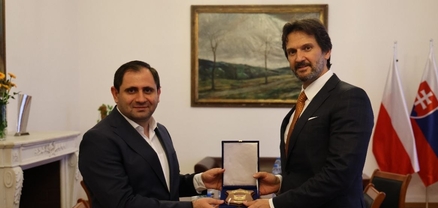 Քննարկվել են պաշտպանության ոլորտում Հայաստան-Սլովակիա համագործակցությանը վերաբերող հարցեր