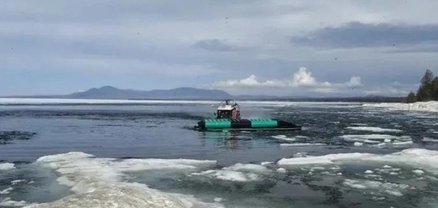 Բայկալում մոտորանավակ է շրջվել. կան զnhեր