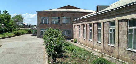 Բյուրականում ուսուցիչներին և աշակերտներին հորդորել են մասնակցել ՔՊ-ական մարզպետի հետ հանդիպմանը