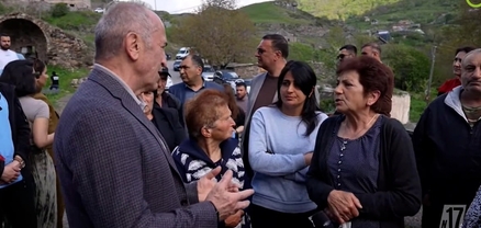Պիտի խրախուսես մարդուն, որ կառուցի գյուղում, ոչ թե Երևանում. Ռոբերտ Քոչարյան