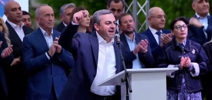 Ձեր ընտրությունը պարզ է. մի կողմում Ադրբեջանն է՝ Ալիևով ու իր Նիկոլով, մյուս կողմում՝ հայ ժողովուրդը,  Հայաստանն ու «Հայաստան» դաշինքը