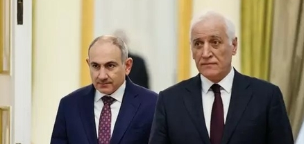 Մակրոնը Փաշինյանին ու Խաչատուրյանին «Պատվո լեգեոնի Մեծ խաչ» շքանշանով է պարգևատրել